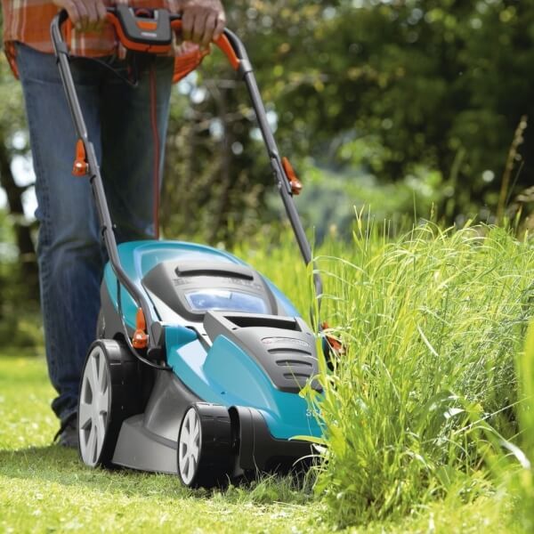 gazonokosarka-gardena-power-max-42e (1)